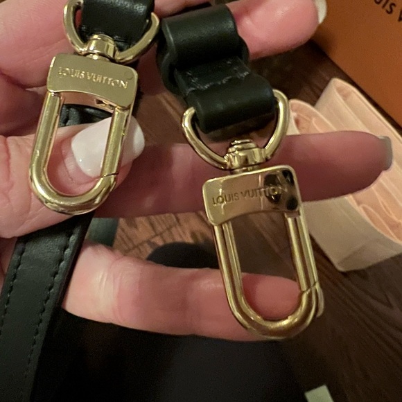 SOLD Authentic Louis Vuitton NeoNoe - Picture 6 of 7